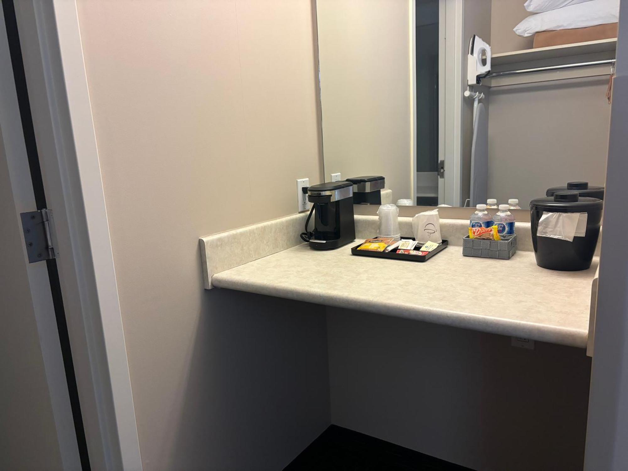 ホテル エステバン Estevan エクステリア 写真